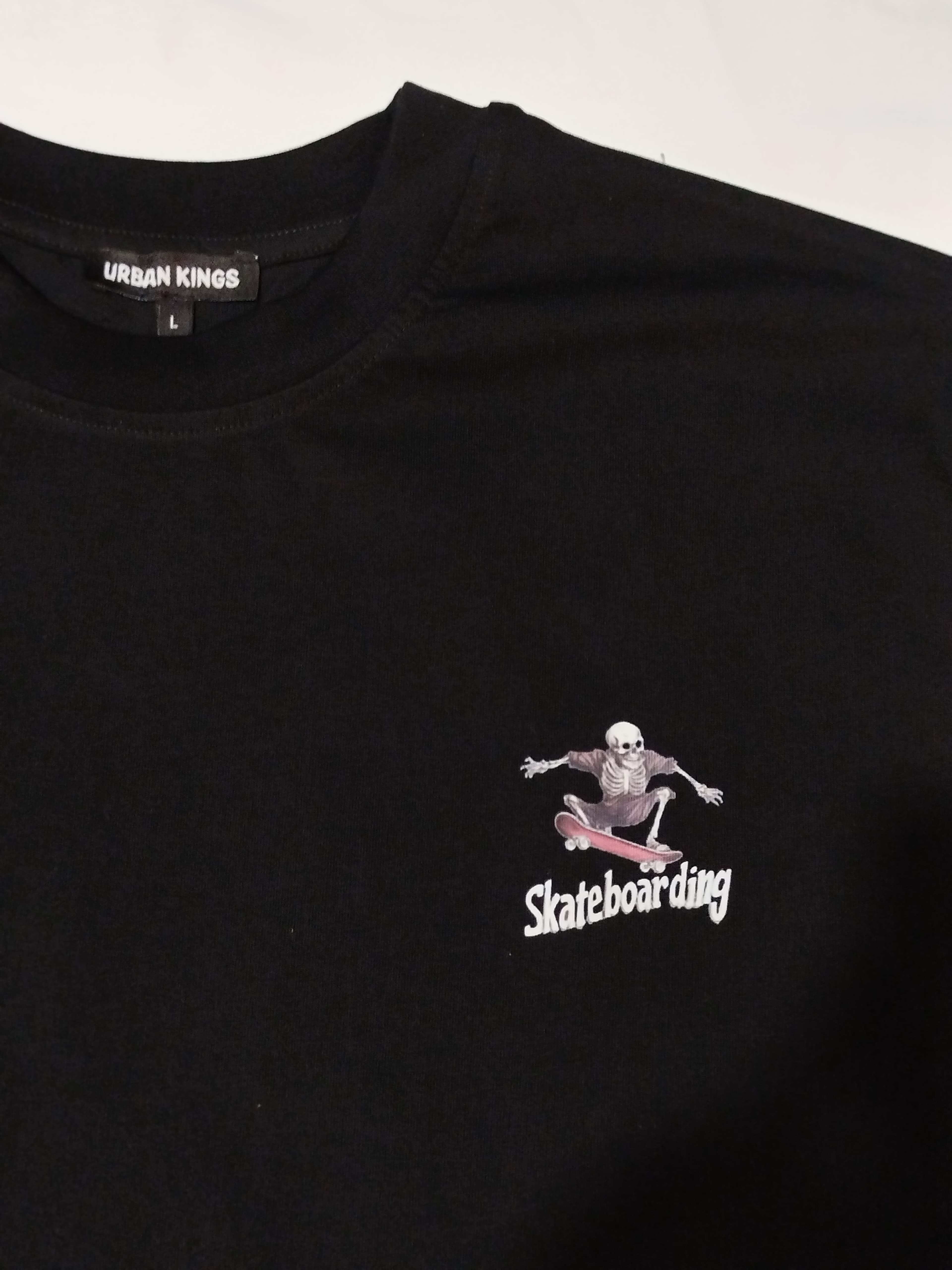 Skateboarding skeleton - Oversize men t-shirt