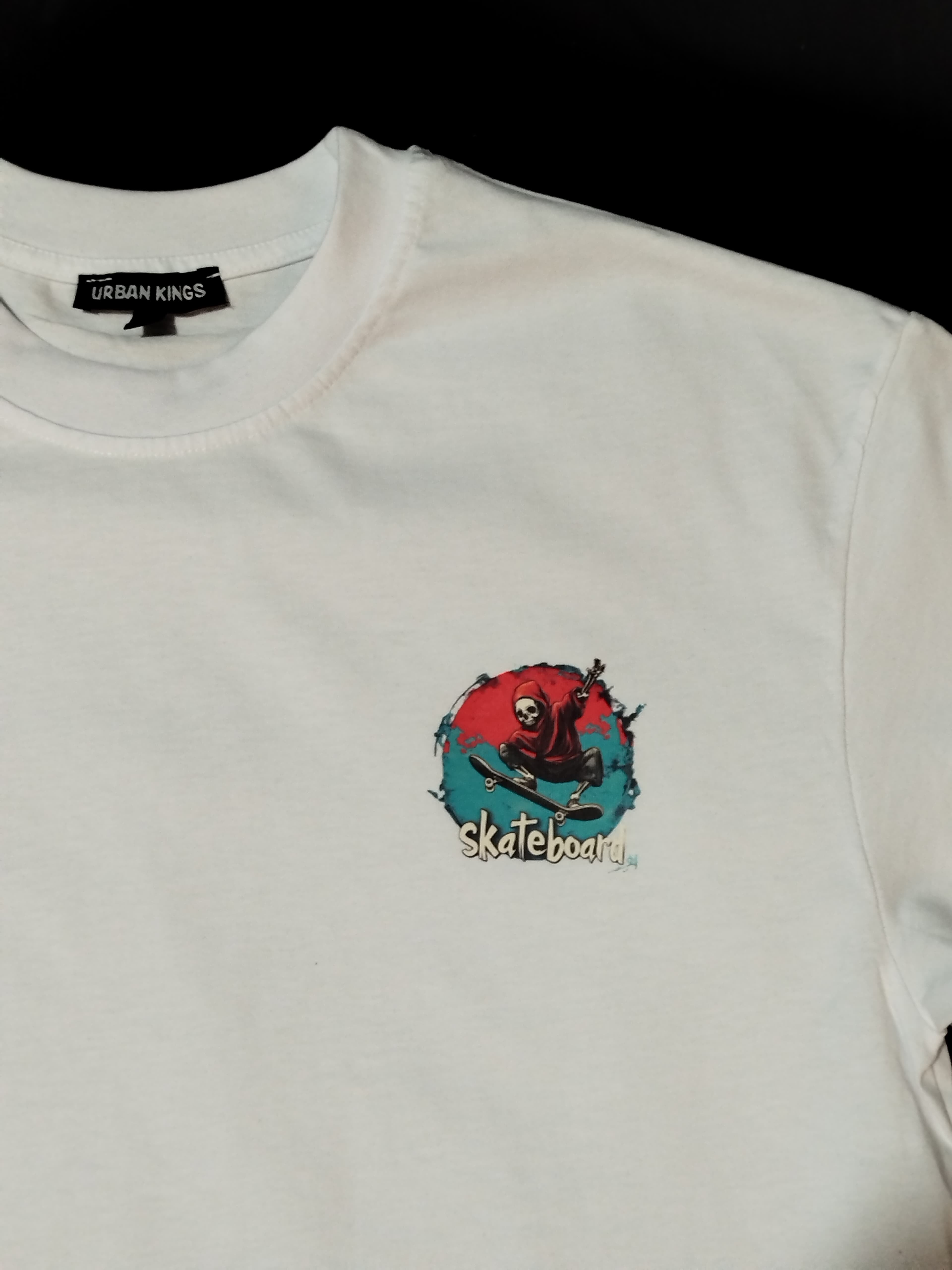 Skateboarding - Oversize men t-shirt