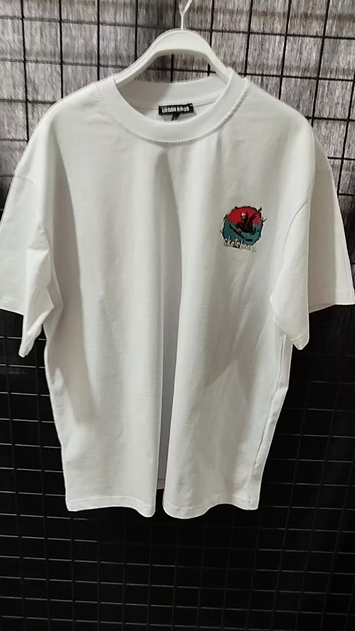 Skateboarding - Oversize men t-shirt